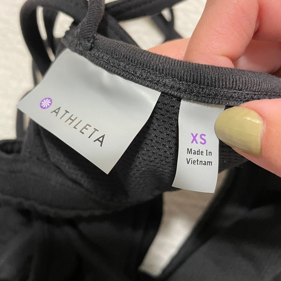 Athleta Hidden Agenda tank - Picture 4 of 4